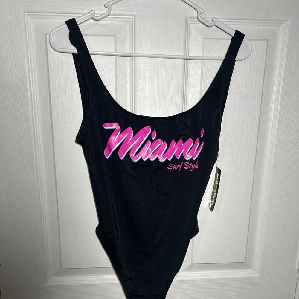 Miami Surf Style One Piece Black and Hot Pink Swim Suit Bathing Suit Size Large